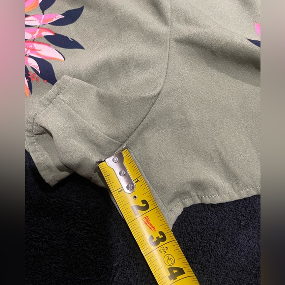 🌴🌸A New Day Romper Womens Medium Green Pink Floral Romper Sleeveless Pockets - Picture 4 of 13